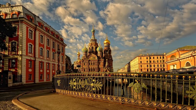 Church of the Savior on Spilled Blood — Gold, Dramatic