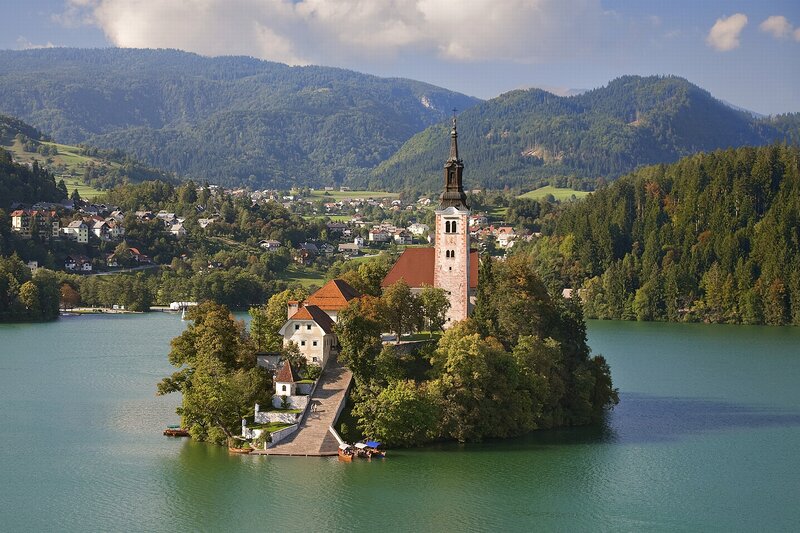 Church on a Lake Island — Green