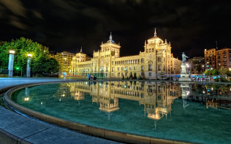 Cibeles Fountain at Night