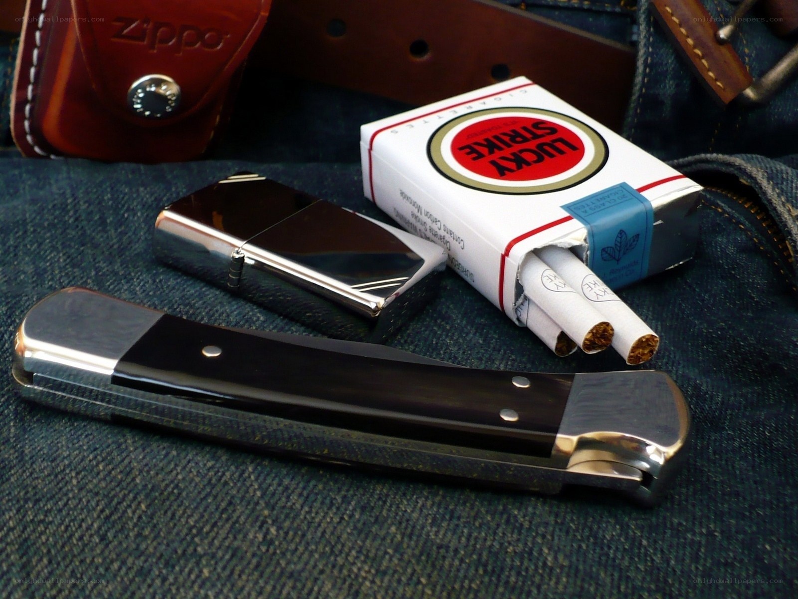 Cigarettes and smoking accessories