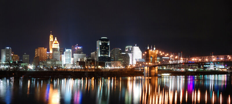 Cincinnati skyline at night