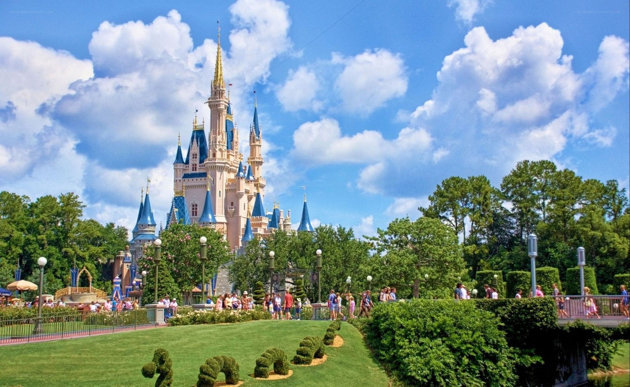 Cinderella Castle at Magic Kingdom