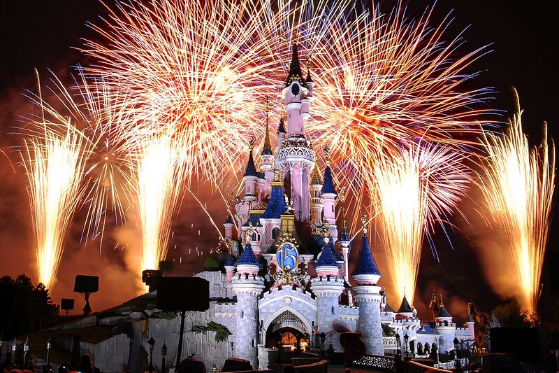 Cinderella Castle — Pink, Festive