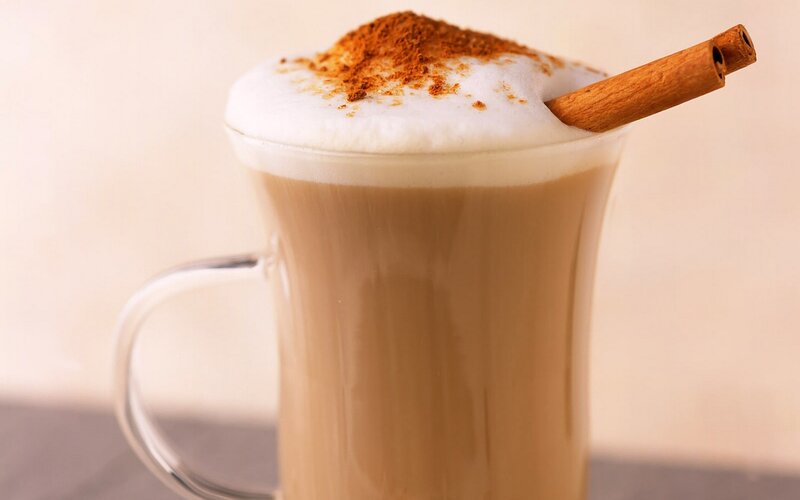 Cinnamon Latte in Glass — Brown, Warm