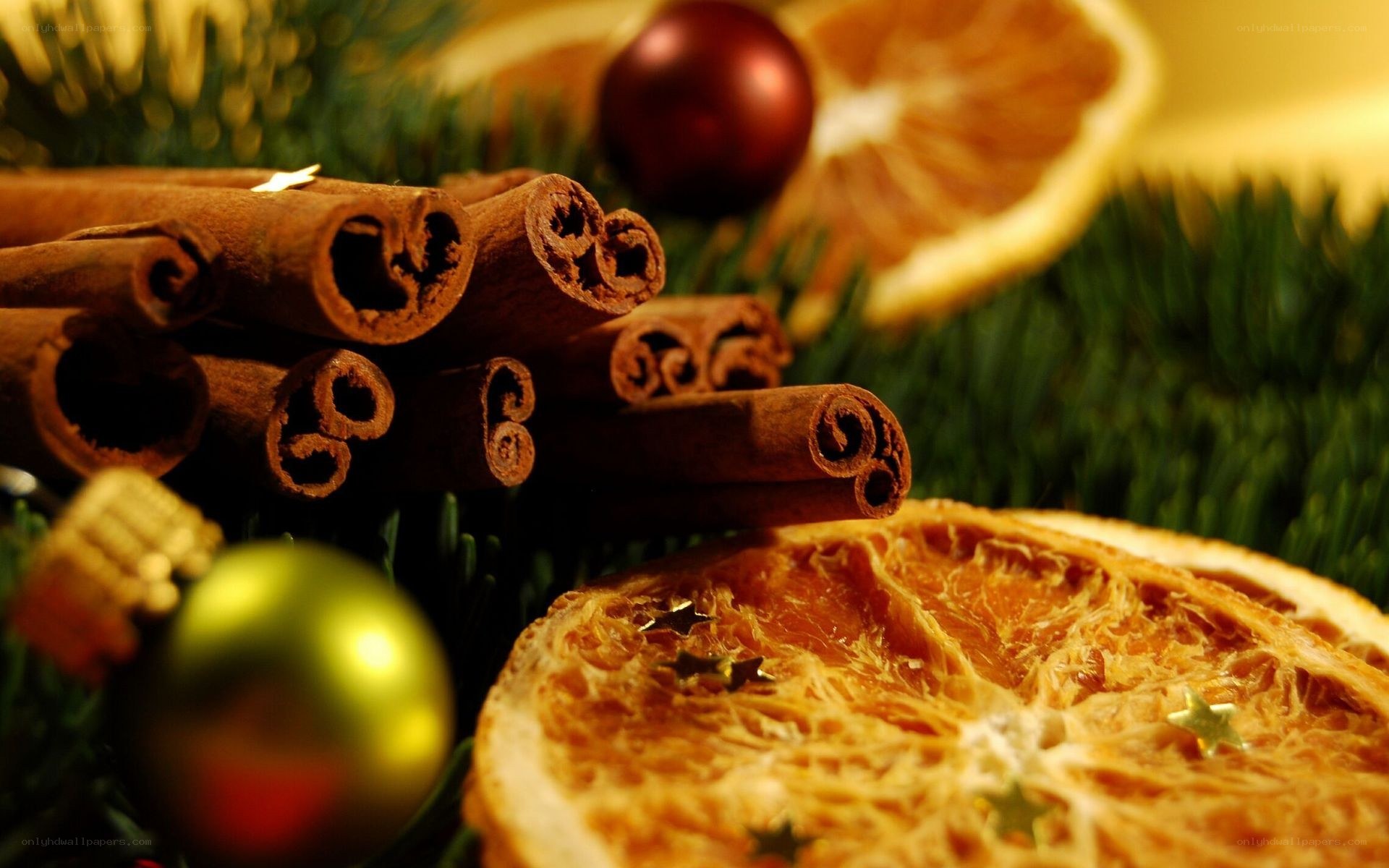 Cinnamon sticks and dried oranges
