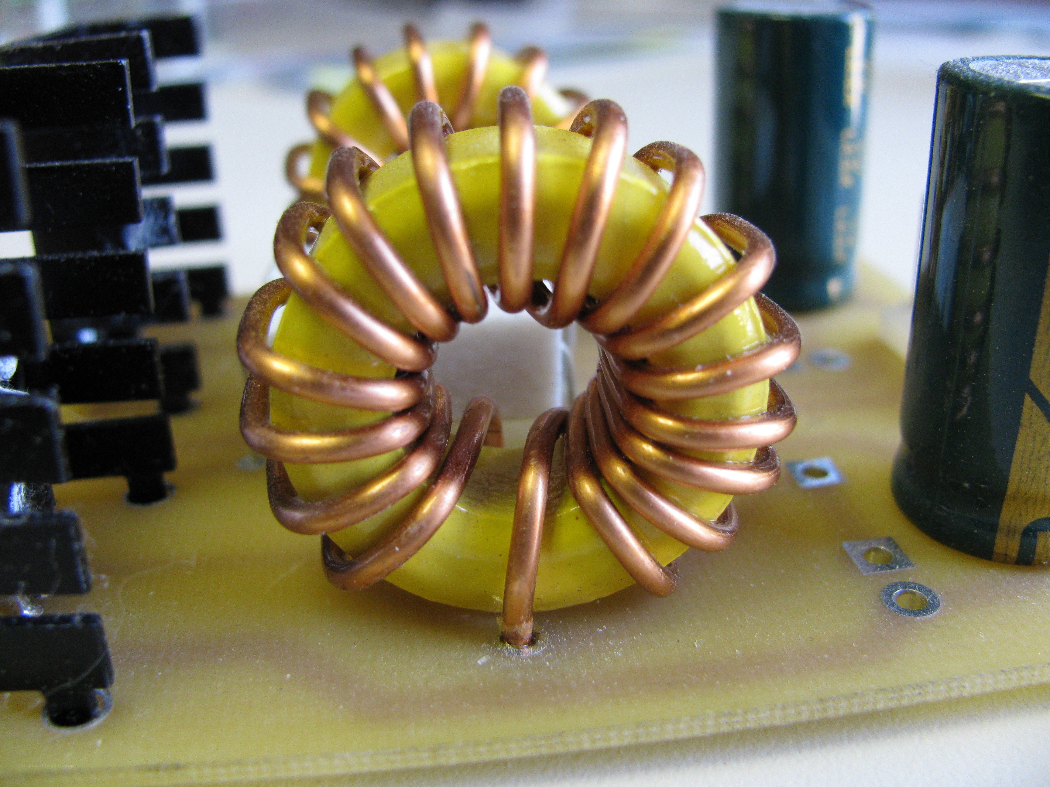Circuit board inductor coil