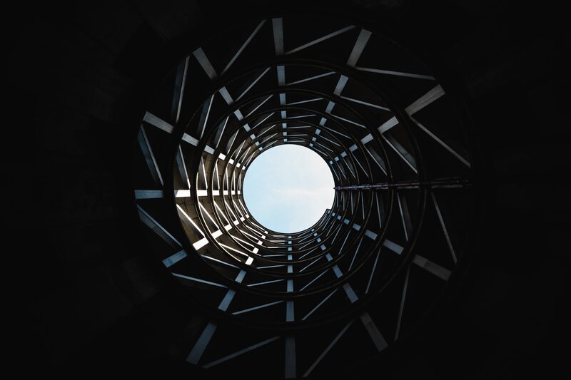 Circular Metal Structure — Black
