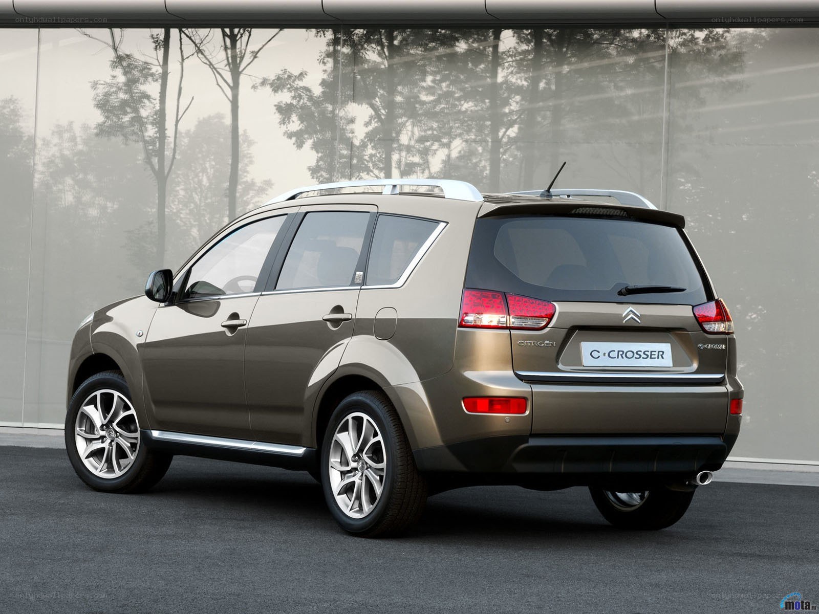 Citroën C-Crosser SUV