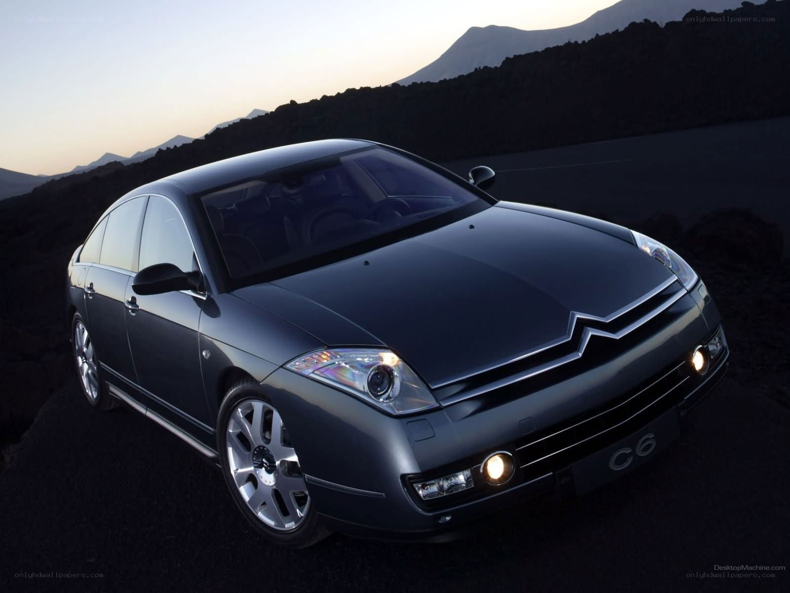 Citroën C6 sedan at dusk