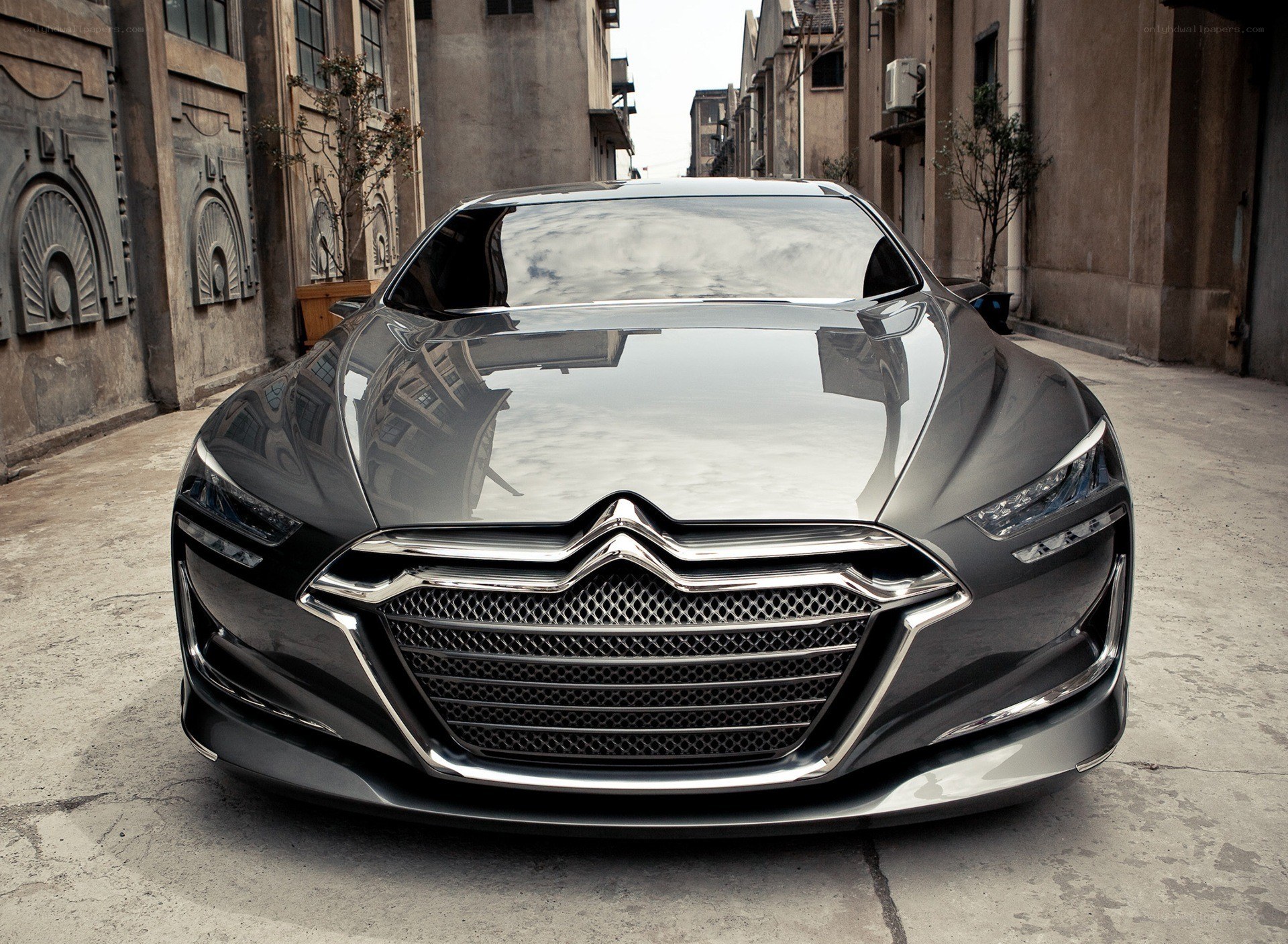 Citroën concept car front view