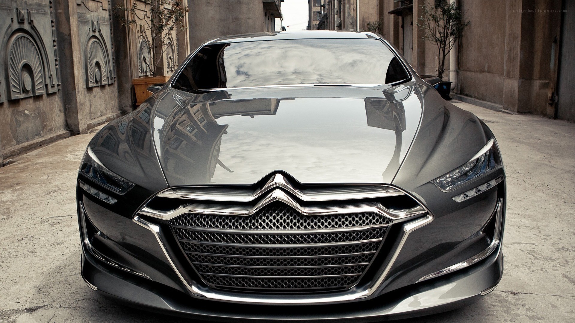 Citroën concept car front view