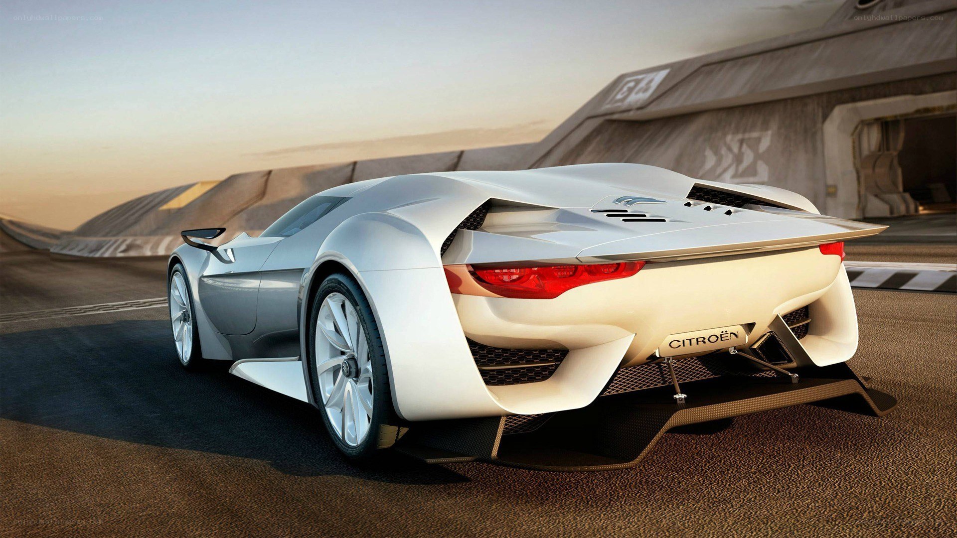 Citroën concept car rear view