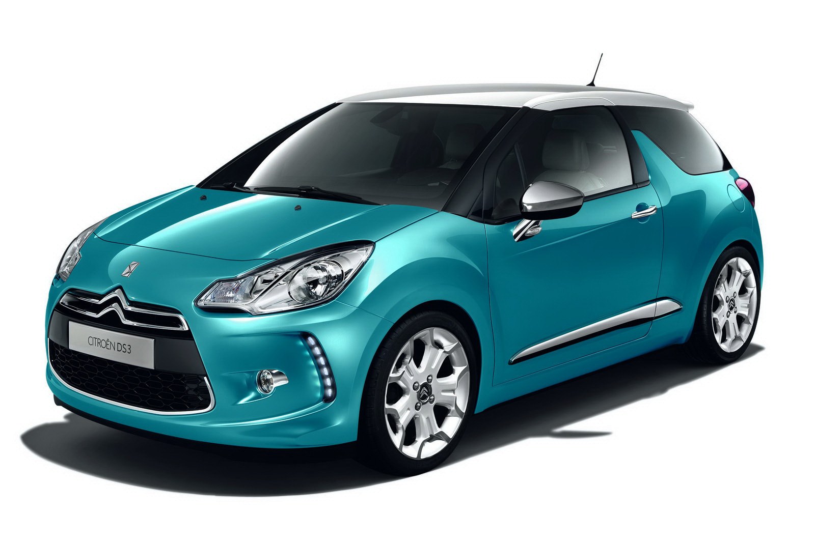 Citroën DS3 in teal