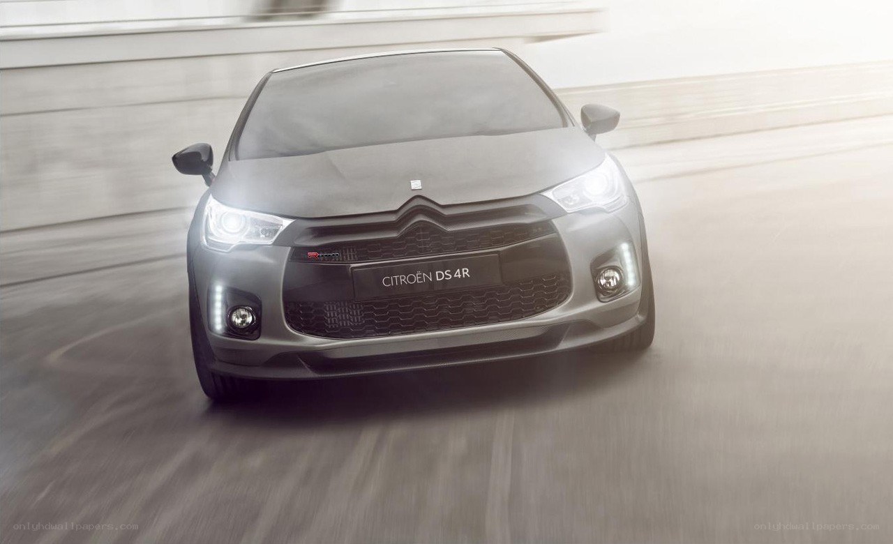 Citroën DS4R in motion