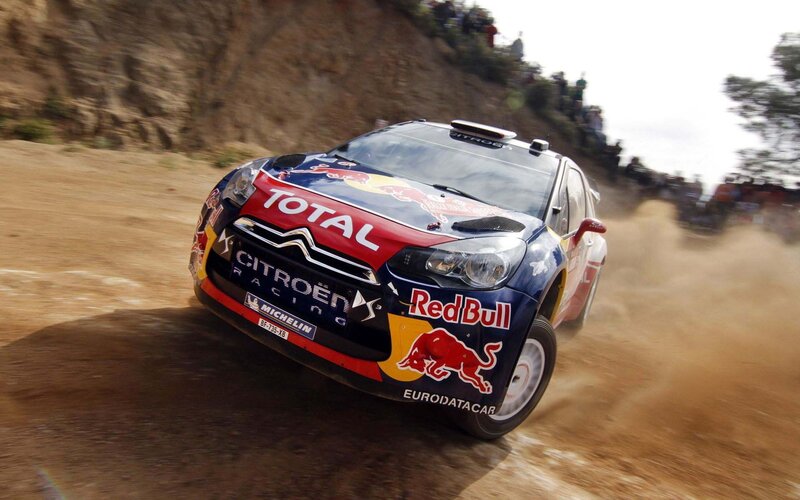 Citroën rally car in action