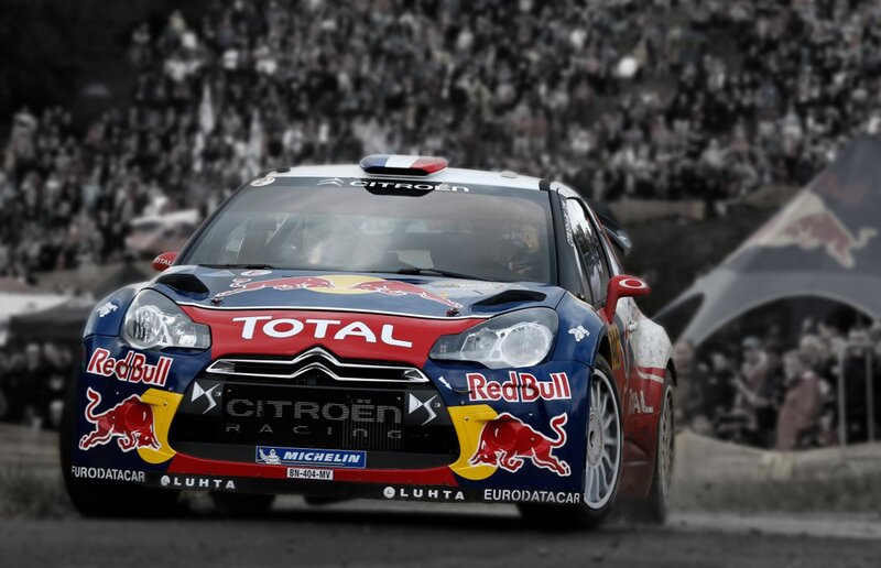 Citroën rally car in action