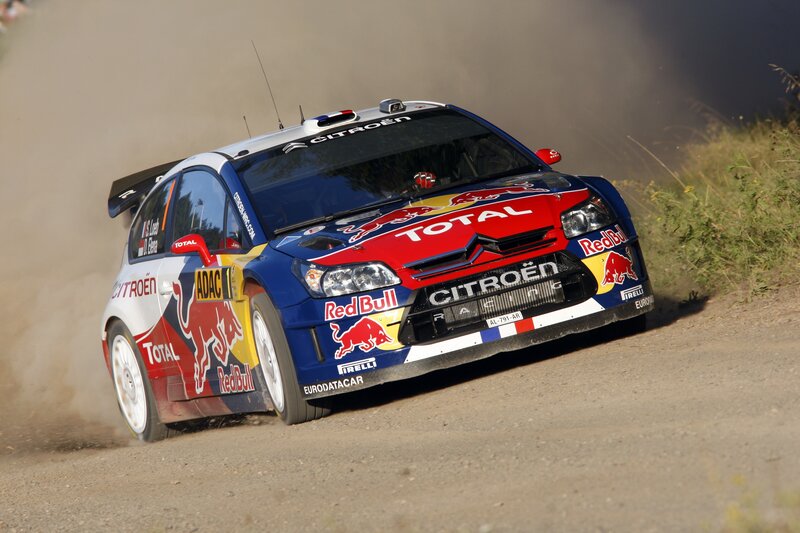 Citroën rally car in action