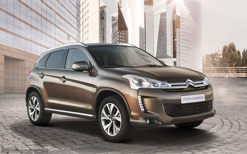 Citroen C4 Aircross in urban setting