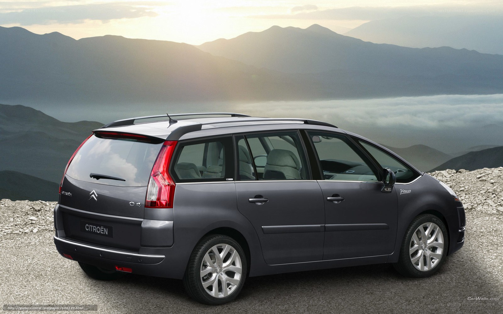Citroen C4 Picasso in mountain landscape