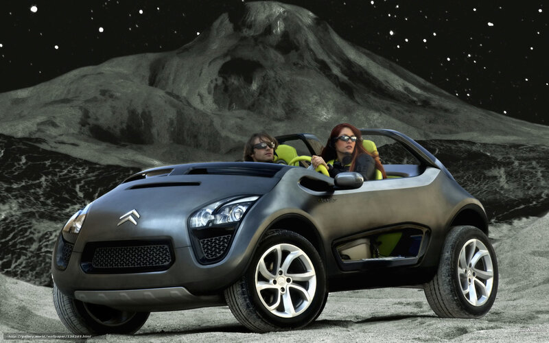 Citroen concept car on alien planet