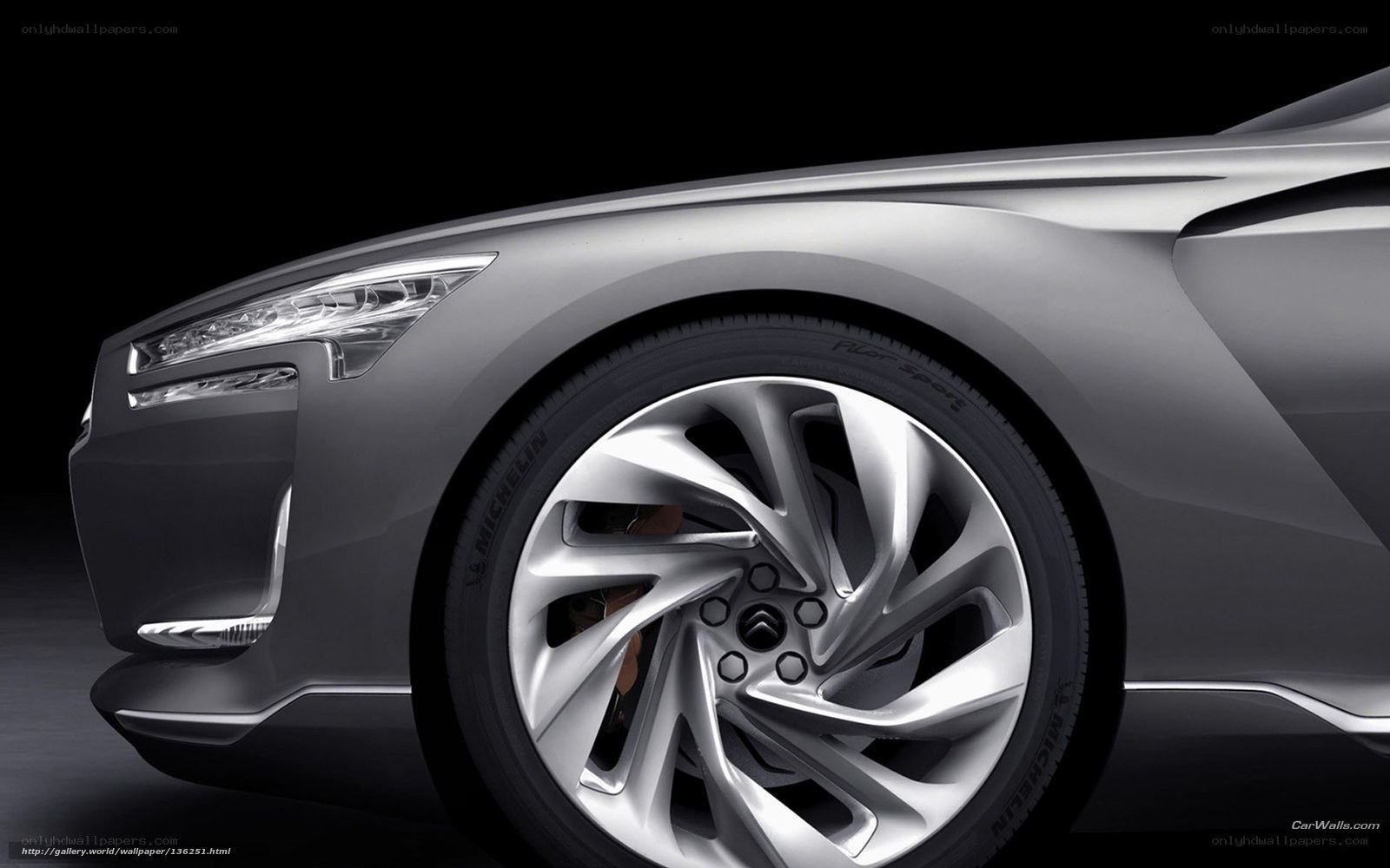 Citroen concept car wheel
