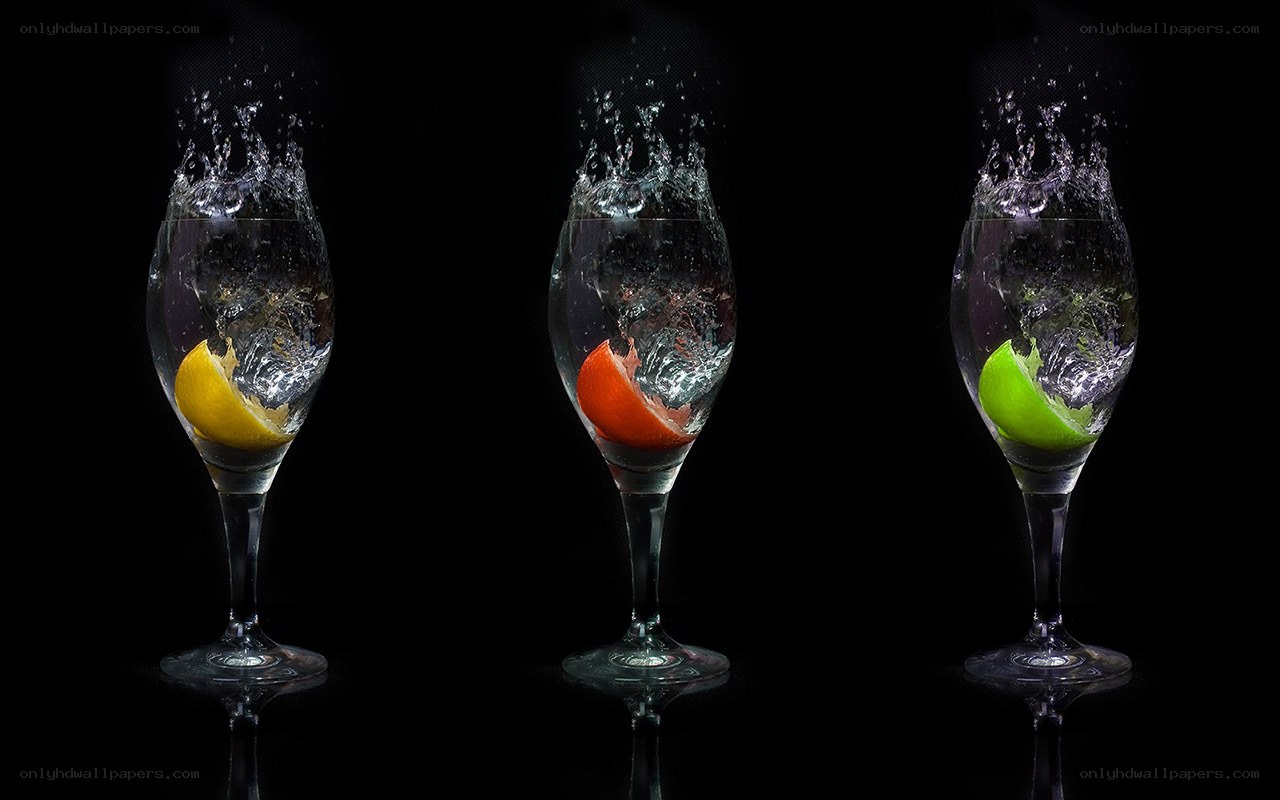 Citrus splash in wine glasses