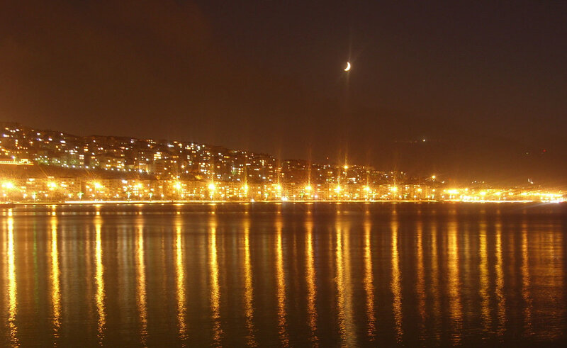 City Lights at Night — Yellow