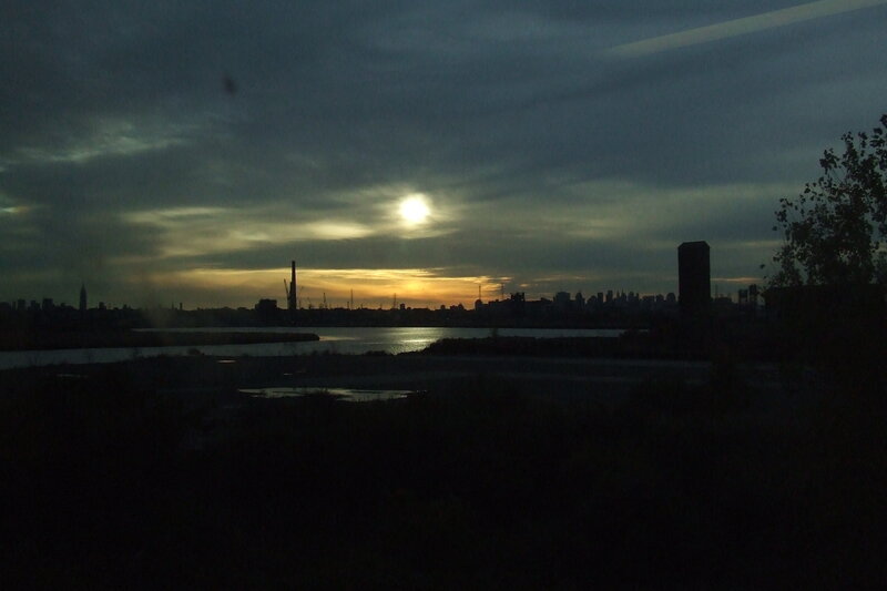 City Skyline at Sunset — Gray