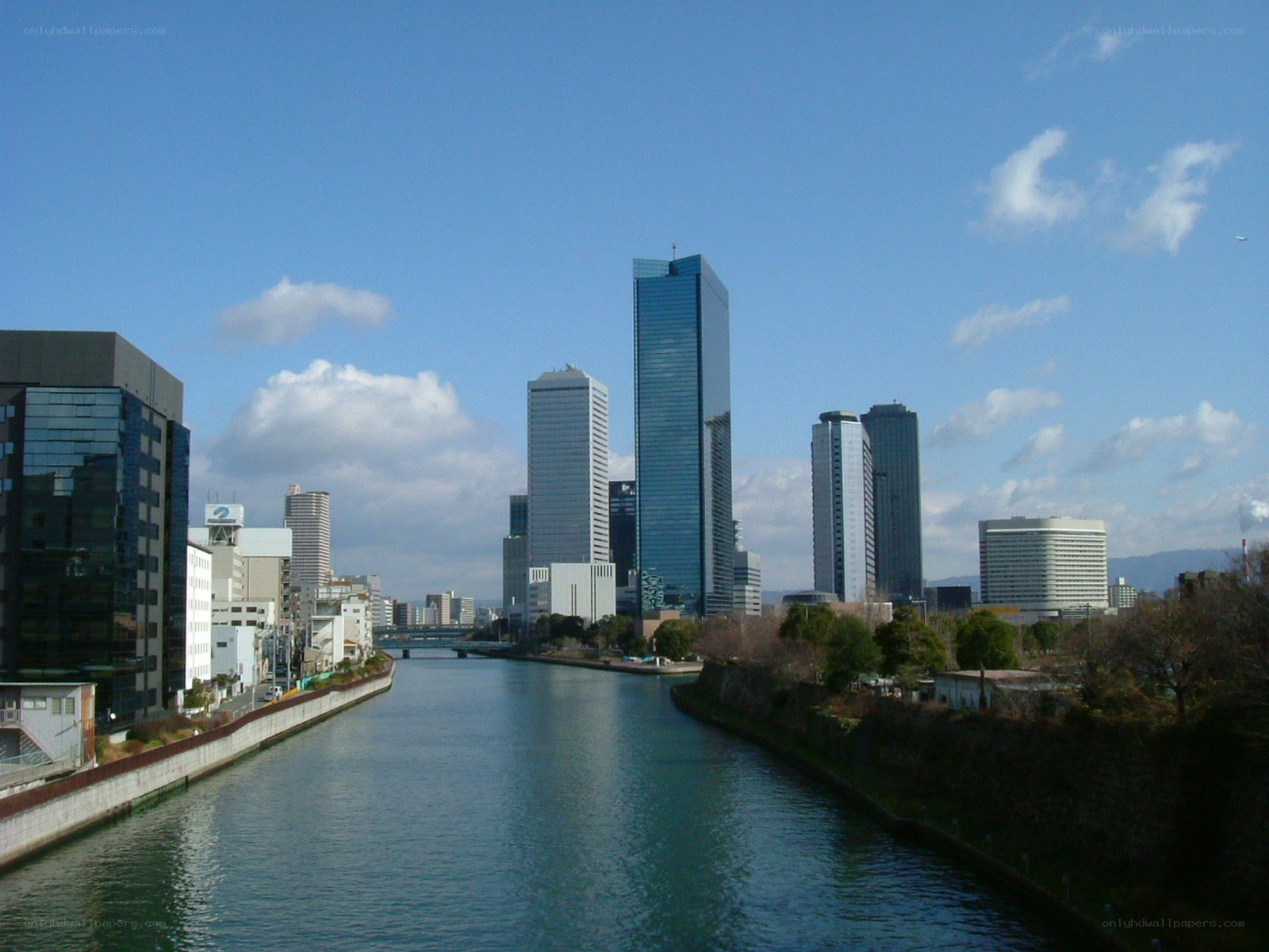 city skyline with river