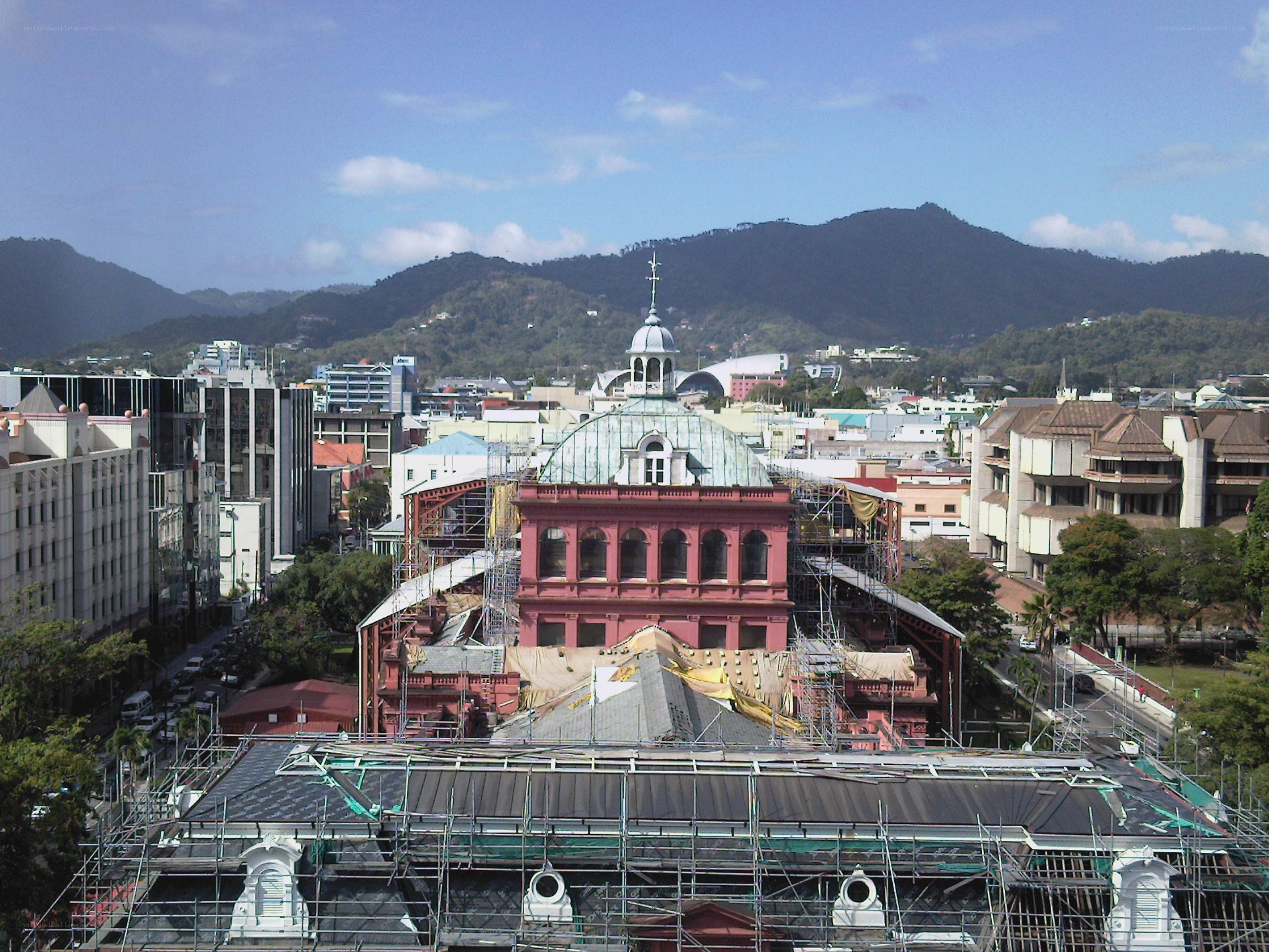 City view with historic building