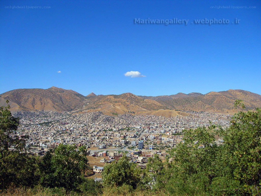 City view with mountains