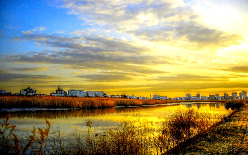 Cityscape at Sunset — Yellow, Dramatic