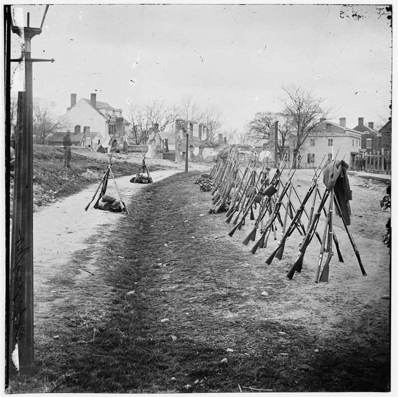 Civil War weapons display