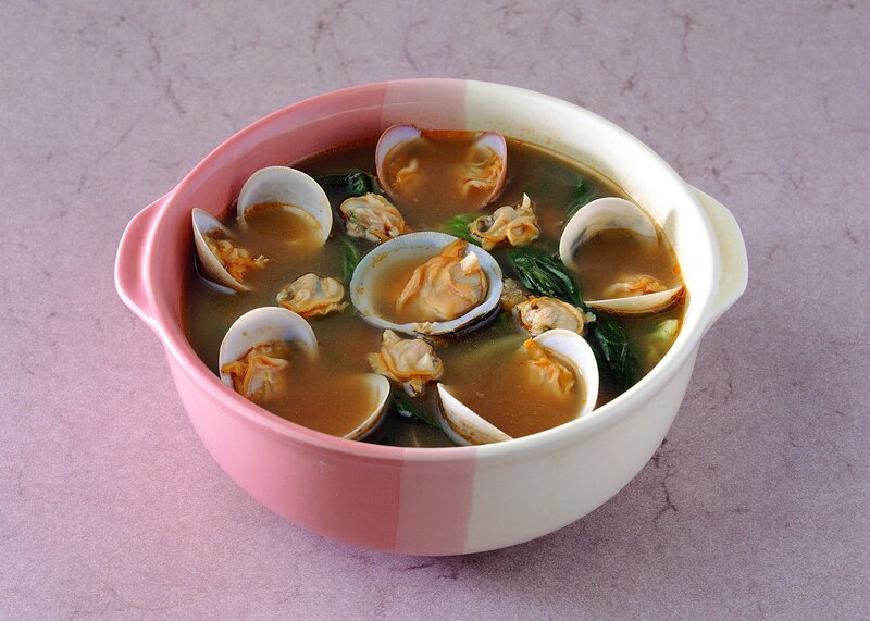 Clam and Spinach Soup