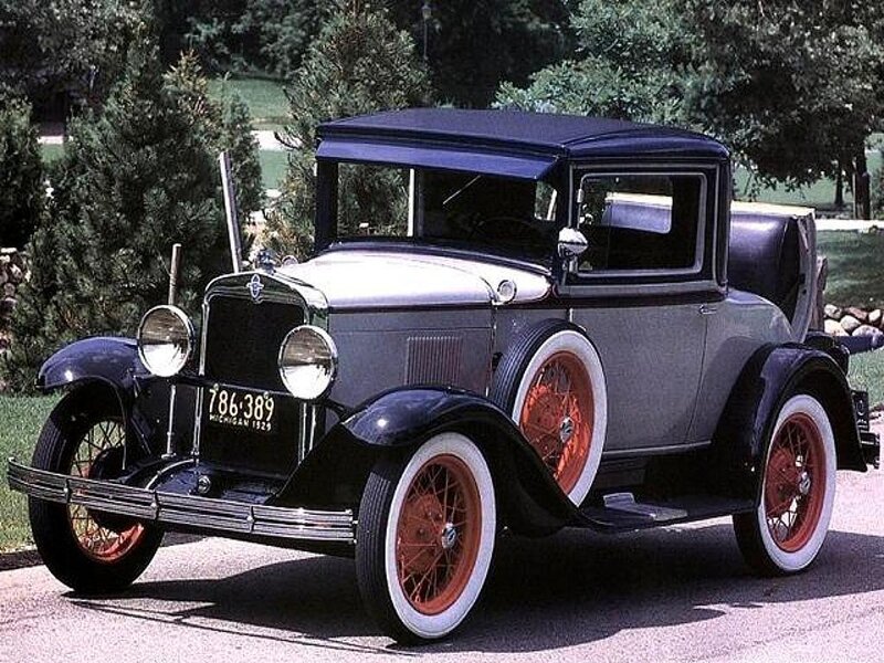 Classic 1930s car