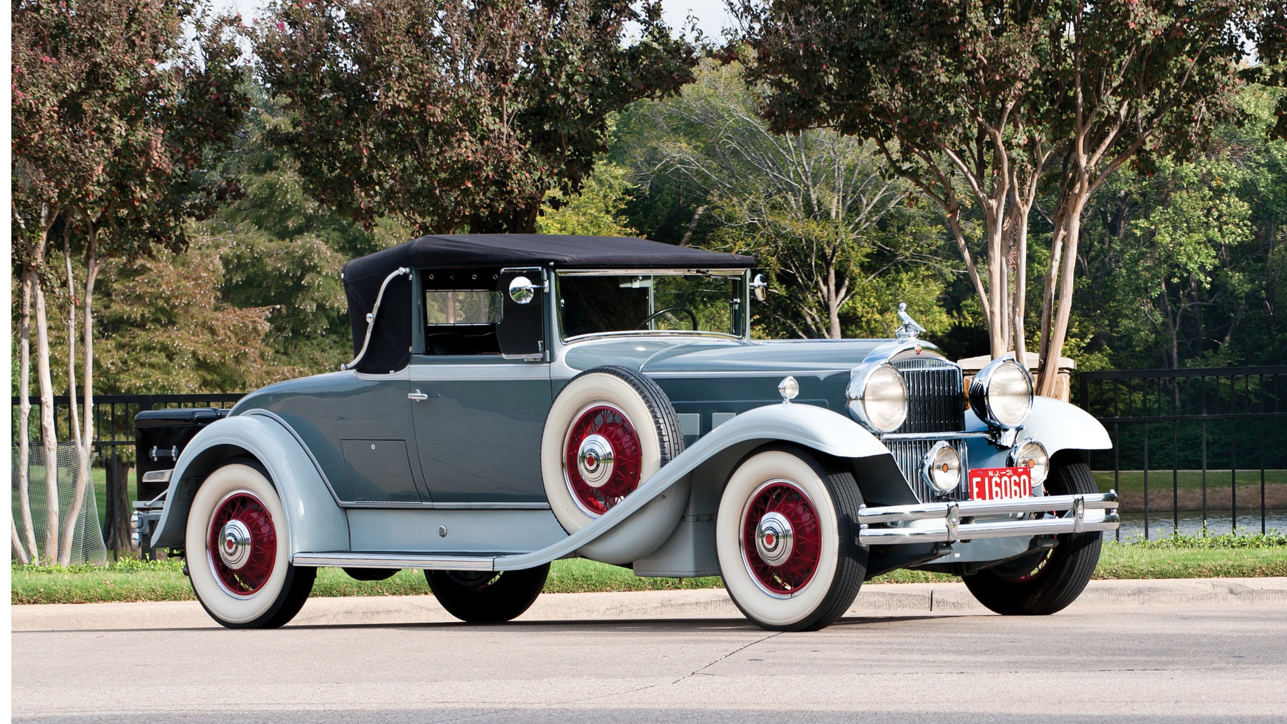 Classic 1930s convertible car