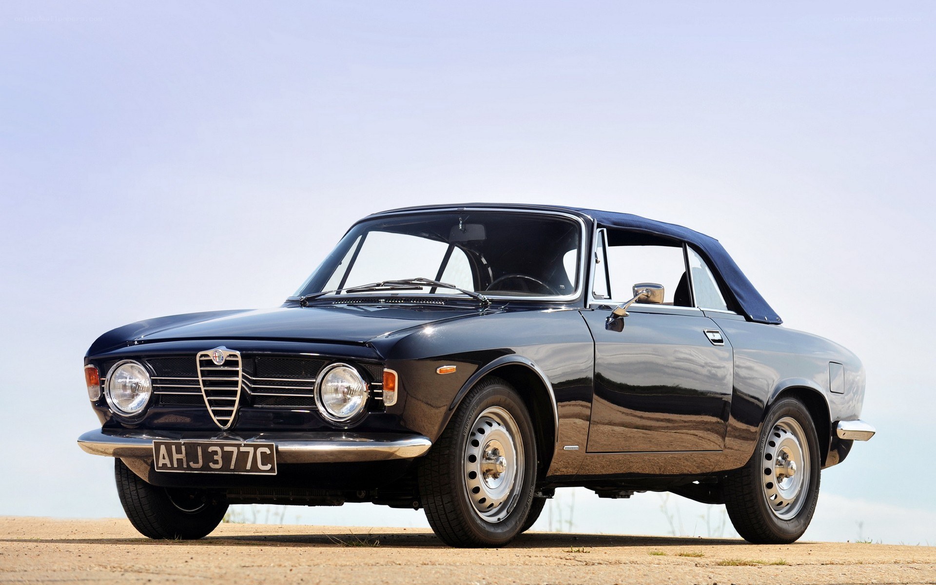 Classic Alfa Romeo Spider