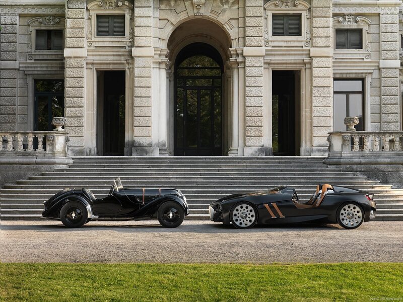 Classic and modern cars at a mansion