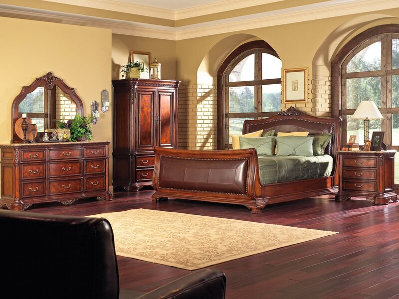 Classic bedroom furniture set