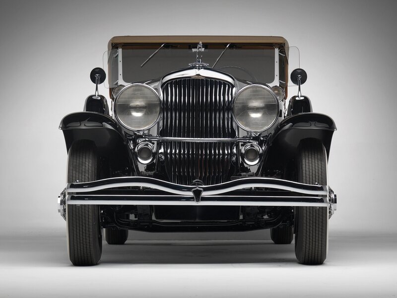 Classic Black Car — Neutral