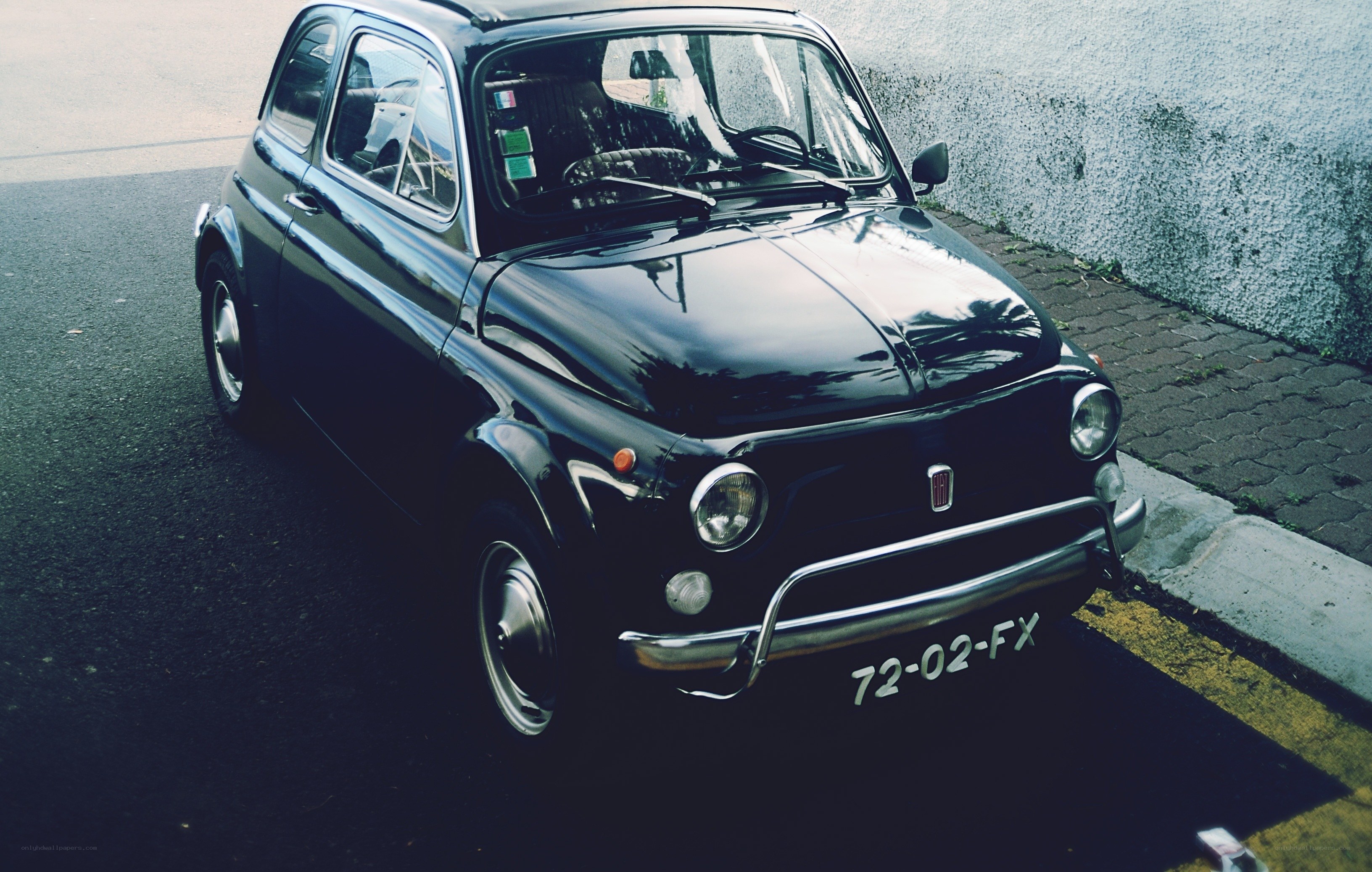 Classic black Fiat 500 car