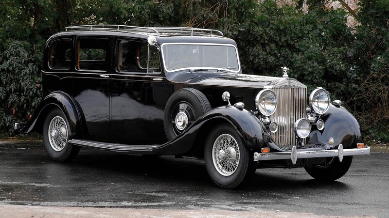 Classic black Rolls-Royce car