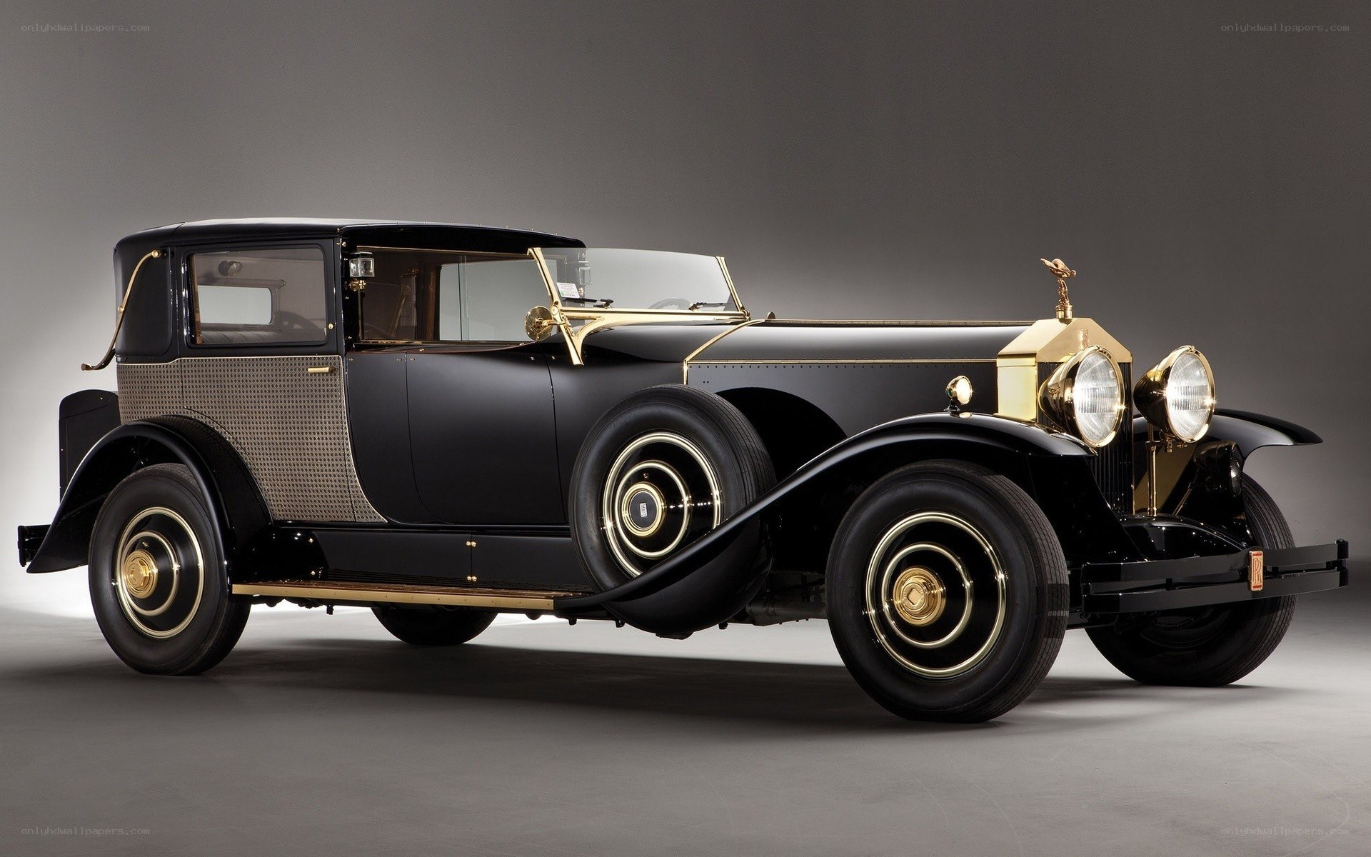 Classic black Rolls-Royce car