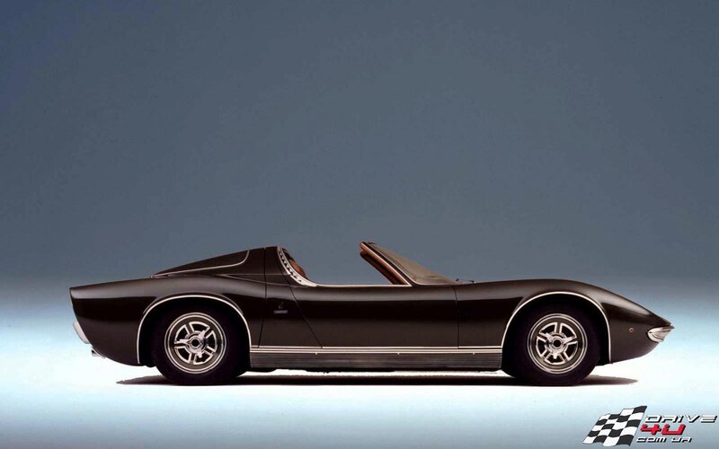 classic black sports car