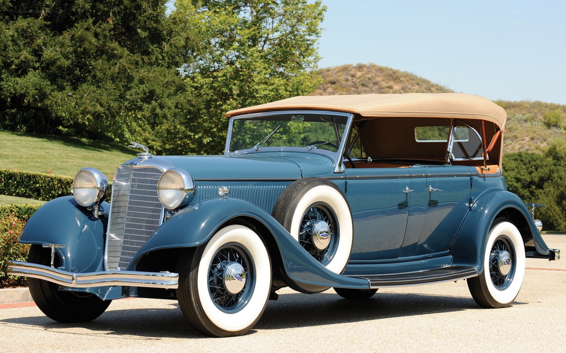 Classic blue convertible car