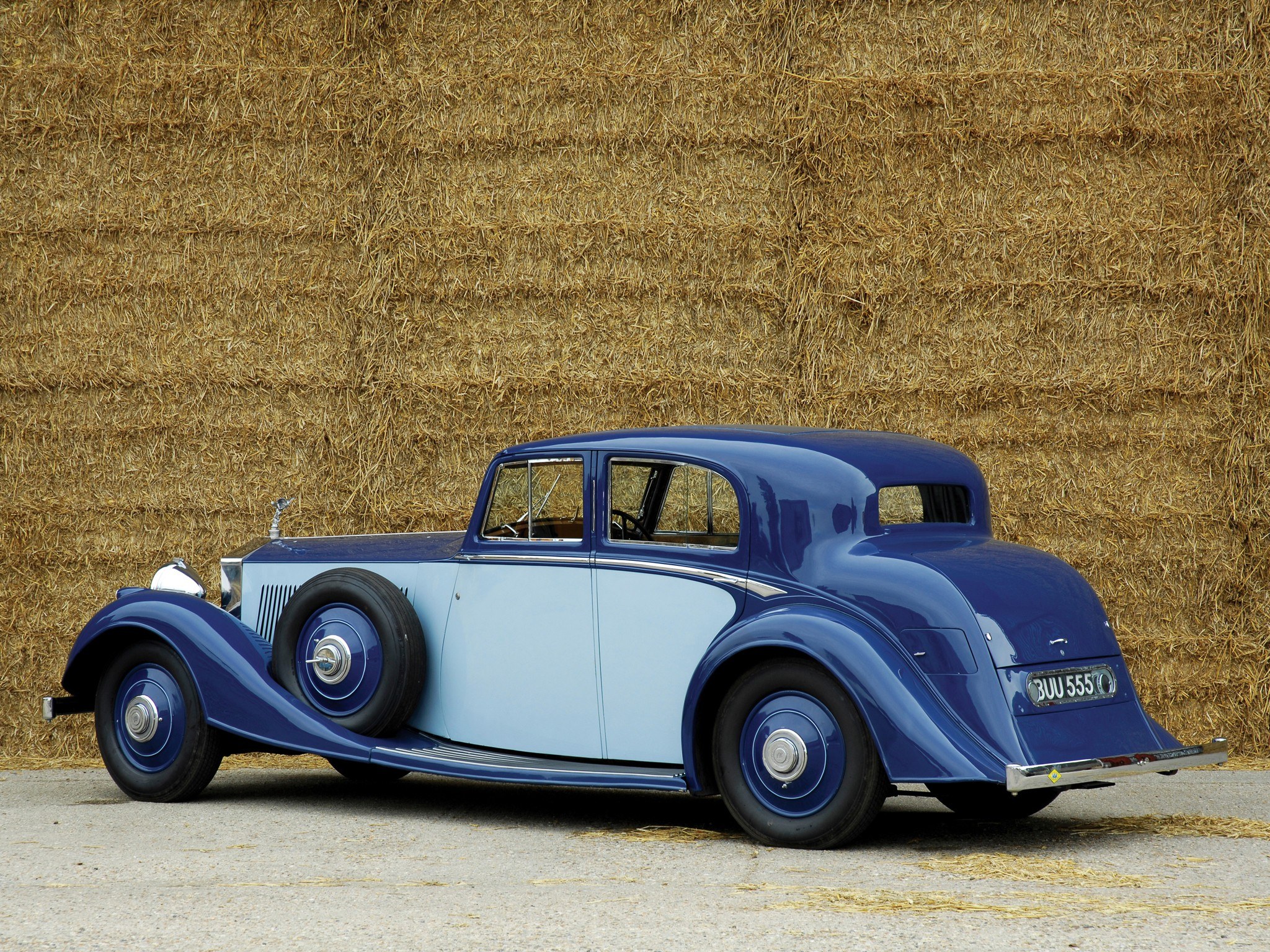 Classic blue Rolls-Royce car