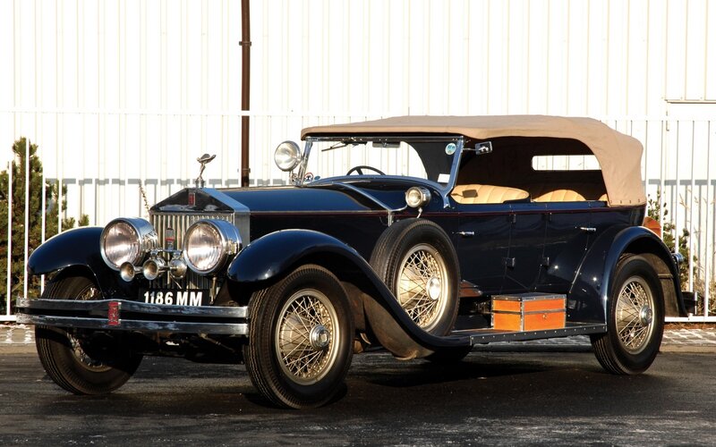 Classic blue Rolls-Royce convertible