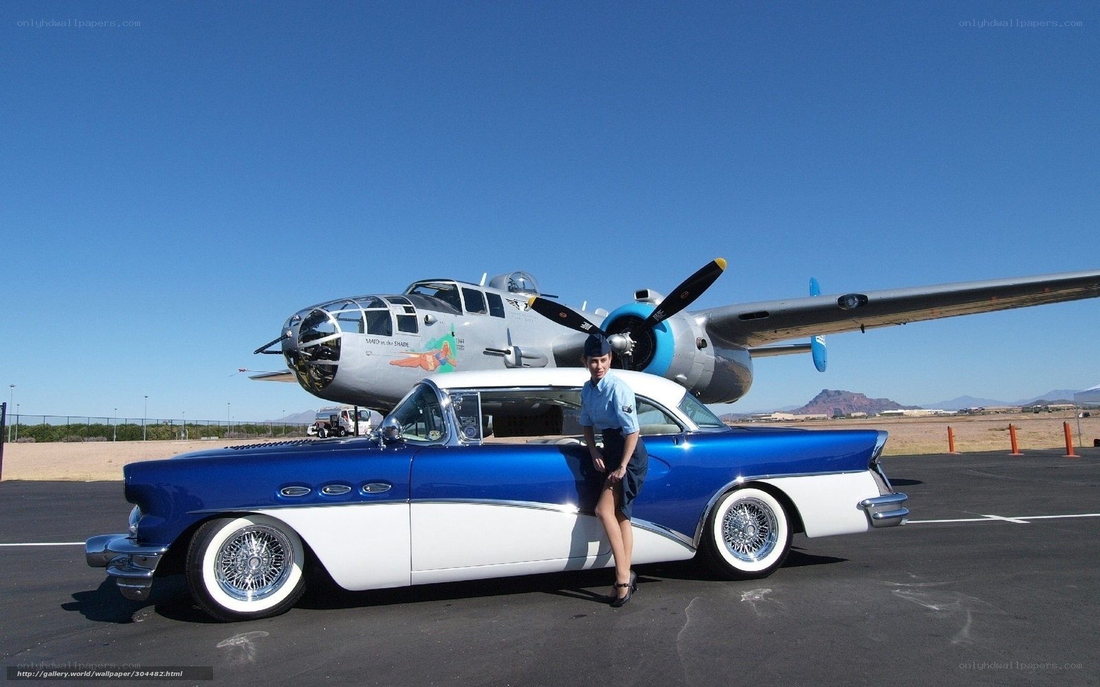 Classic car and bomber plane