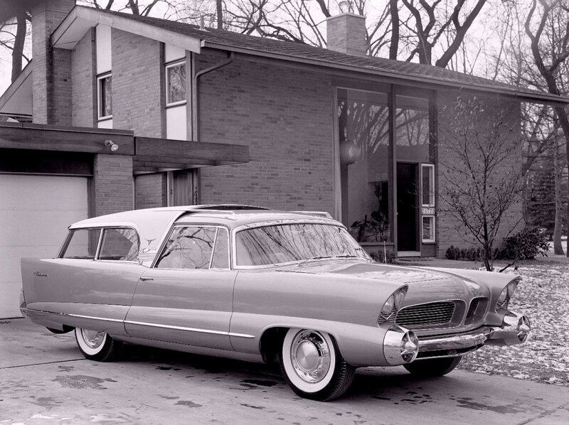 Classic Car in Driveway — Black