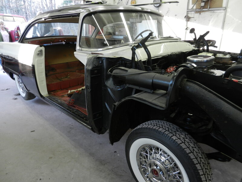 Classic Car in Garage — Black